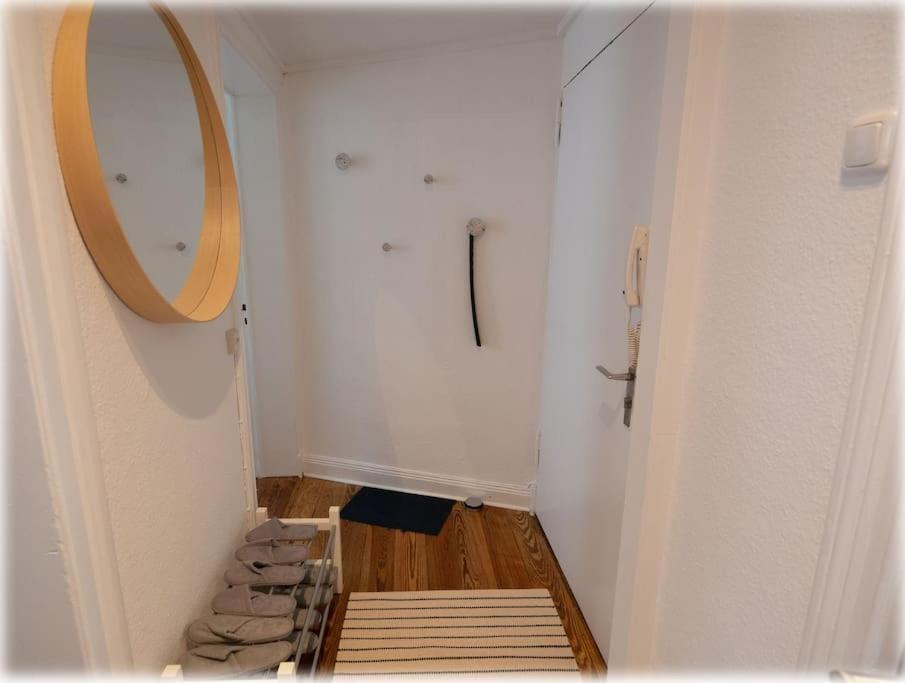 Gemuetlich - 2 Zimmer-Altbau, 24H Check-In Kiel Exterior foto