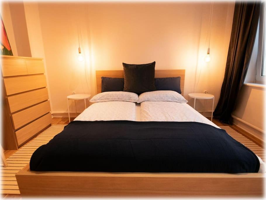 Gemuetlich - 2 Zimmer-Altbau, 24H Check-In Kiel Exterior foto